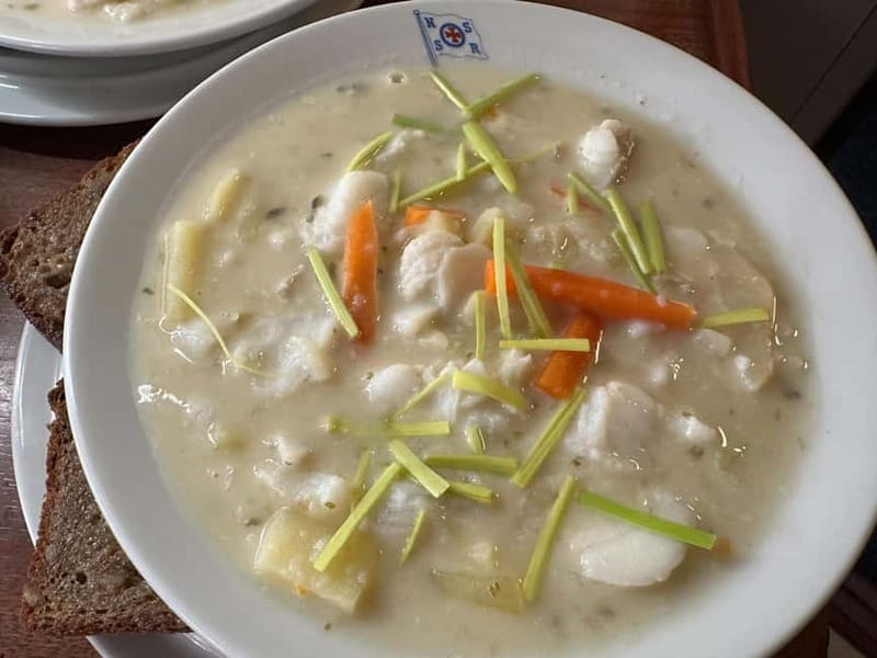 From Svolvær: Taste of Lofoten - Cultural Fishing Experience - From fresh catch to Norwegian fish soup