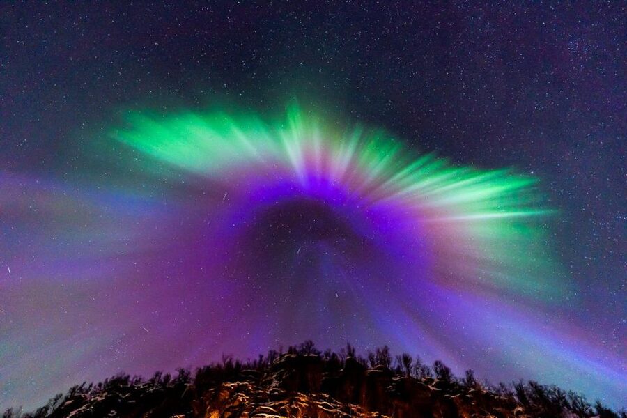 From Tromsø: Aurora Minibus Chase with Portrait and Hot Meal - Why this Tromsø aurora chase is different