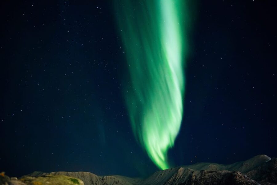 From Tromsø: Aurora Snowshoe Hike - Waiting for the Northern Lights in a natural setting