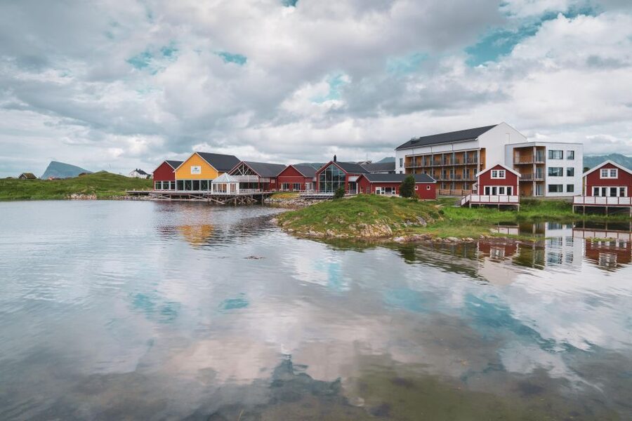 From Tromsø: Kayak trip with lunch and sauna at Sommarøy - The sauna is useful, not just decorative