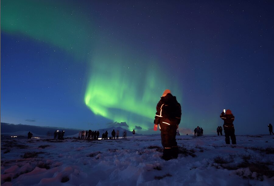 From Tromsø: Northern Lights Tour in Minibus with Photos - Key points at a glance