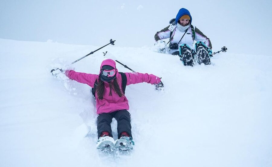 From Tromsø: Snowshoeing Hike with Picnic Lunch and Photos - A picnic with hot drinks near the top