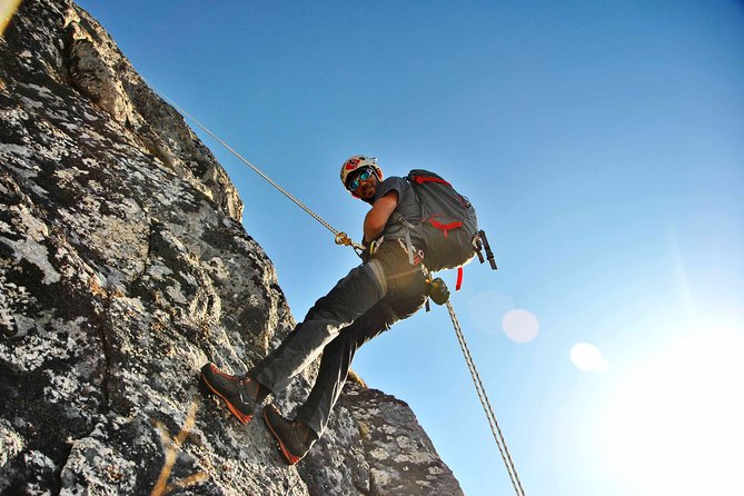 Full Day Combo Kayak and Rappel - Northern Explorer - Paddling Past Islands and White Beaches
