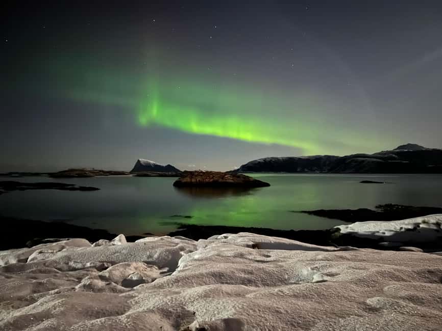 Full Night Magic of the Arctic Lights in Tromso - Photography help and the promise of photos