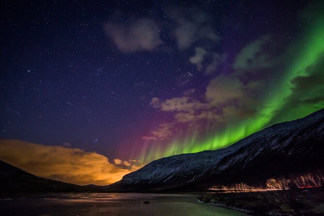 Full Night Magic of the Northern Lights in Tromso - Meeting at 7 p.m. in central Tromsø