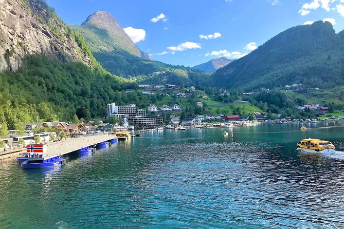 Geiranger by Royal route, 5 hours with visiting a high-mountain farm - Kilsti, where the view widens