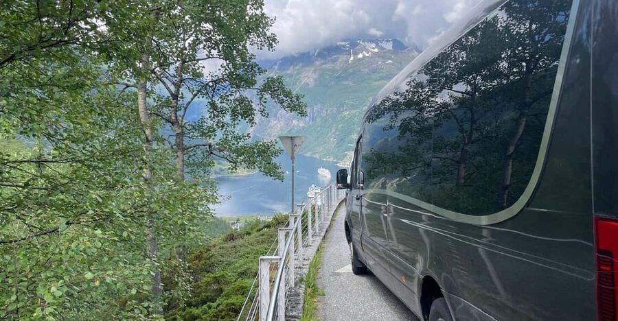 Geiranger Dalsnibba: mini bus tour - What $115 buys you