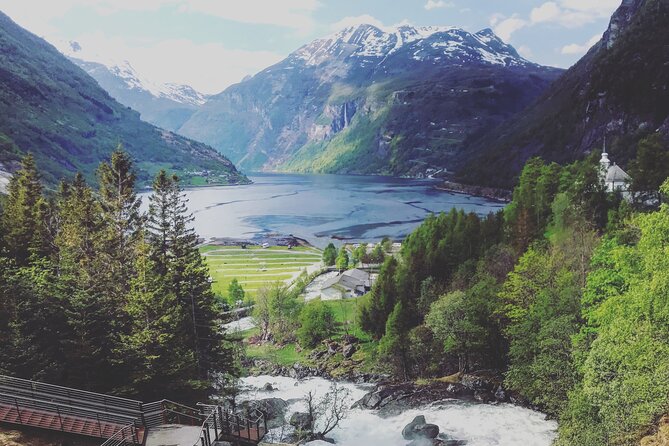 Geiranger: Excursions.no Geiranger Highlights - Audio commentary instead of a full-time guide