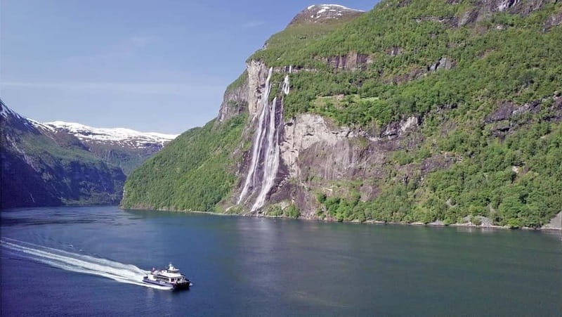 Geiranger: Fjord and Waterfalls Sightseeing Boat Trip - Getting Close to The Seven Sisters