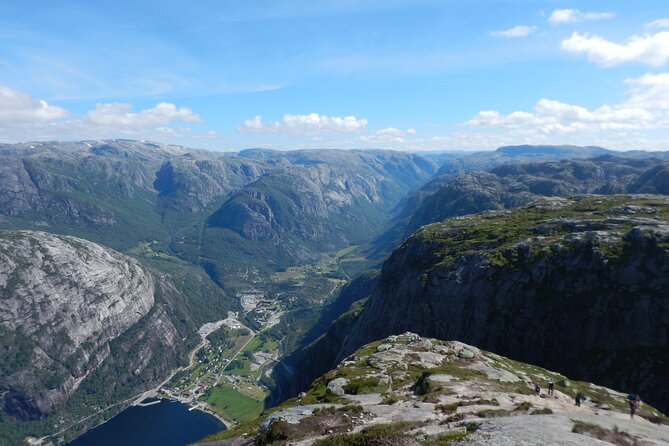 Guided hike to Kjerag and Kjeragbolten - Who should book this hike?