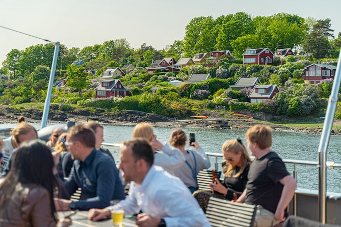 Guided Sightseeing Cruise on Oslofjord by Premium Silent Boat - Dyna Fyr and Bygdøy’s museum shore