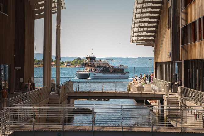 Guided Sightseeing Cruise on Oslofjord by Premium Silent Boat - Weather, clothing, and practical timing