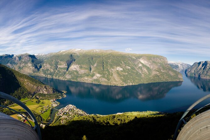 Guided Tour To Nærøyfjorden, Flåm And Stegastein - Viewpoint Cruise - Gudvangen is the gateway to the electric cruise