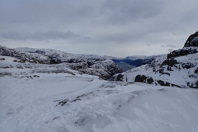 Guided winter hike to Pulpit Rock Preikestolen - Why a winter hike to Preikestolen is different