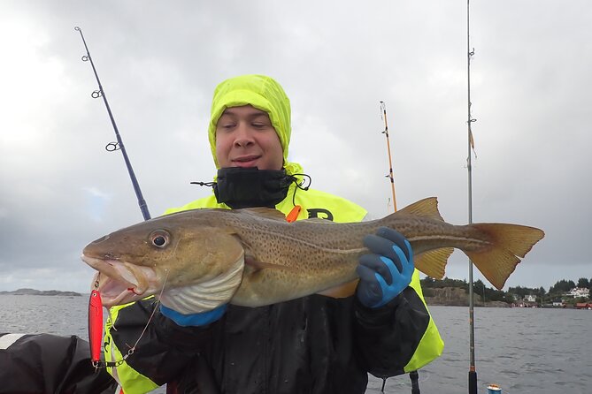 Half Day Fishing and Outdoor Cooking in Bergen - A working coastal classroom