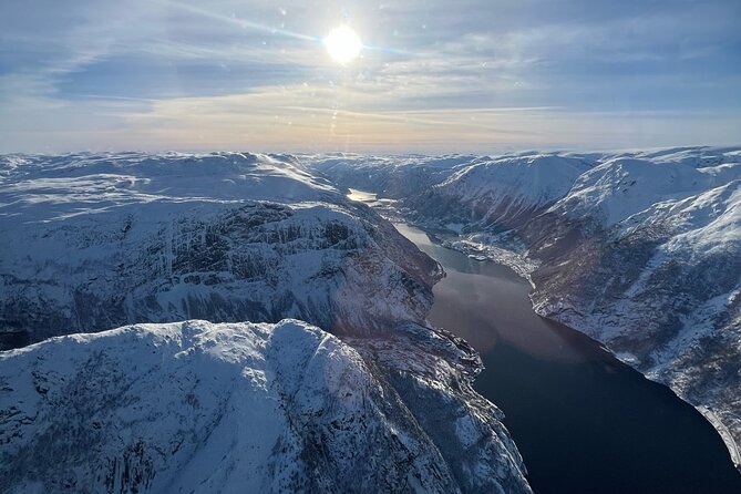 Helicopter Over Trolltunga and Waterfall Sightseeing from Bergen - How the private format affects the day