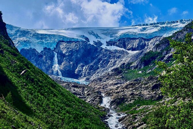 Helicopter Over Trolltunga and Waterfall Sightseeing from Bergen - The road from Bergen to Skjervefossen