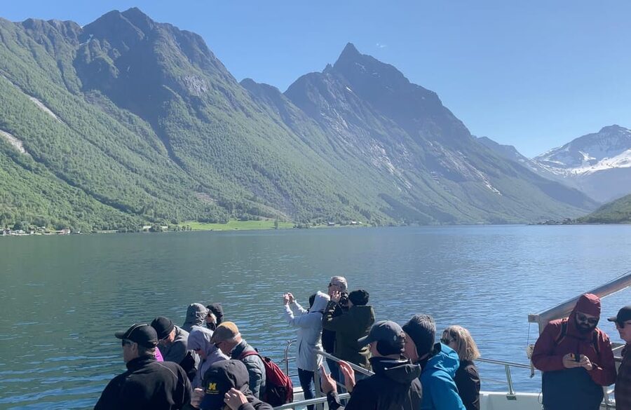 Hjørundfjord Fjord Cruise roundtrip from Ålesund - The guide, commentary, and crew