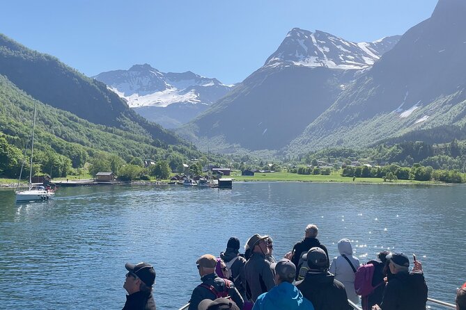 Hjørundfjord Fjord Tour Roundtrip from Ålesund - What the onboard setup is really like