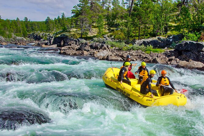 Intermediate Difficulty Level Rafting Experience in Dagali - Why the guides matter more than your rafting experience