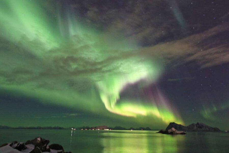Lofoten: Northern Lights Tour with Photographer - The photographer’s help is the real bonus