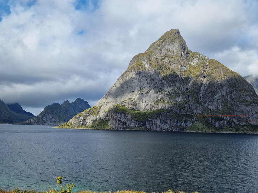 Lofoten: Reine, Hamnøy, and Skariskøya Photo Tour - Skariskøya and the quieter side of Lofoten