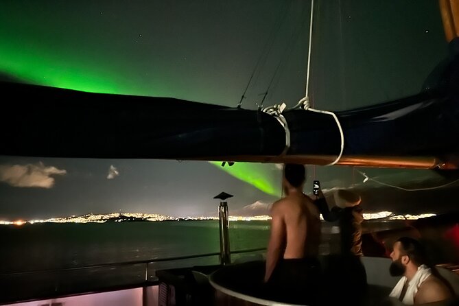 Luxury Northern Lights Yacht Cruise with Hot Tub from Tromsø - Boarding Stella Oceana at 7:00 p.m.