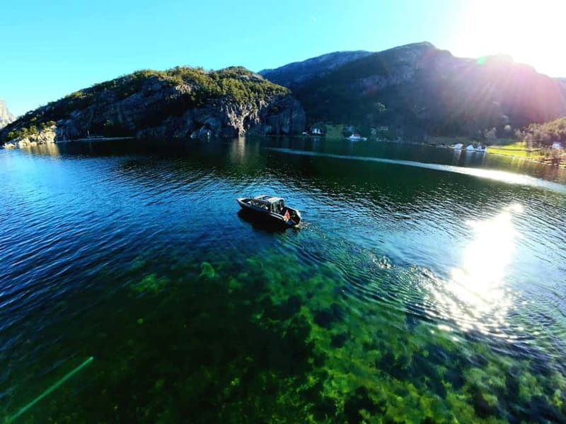 Lysefjord (Stavanger): Boattrip to Preikestolen from Forsand - The guide makes the difference