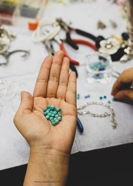 Maral Kunst : Jewelry Bar Experience (Jewelry Making) - Practical details before you book