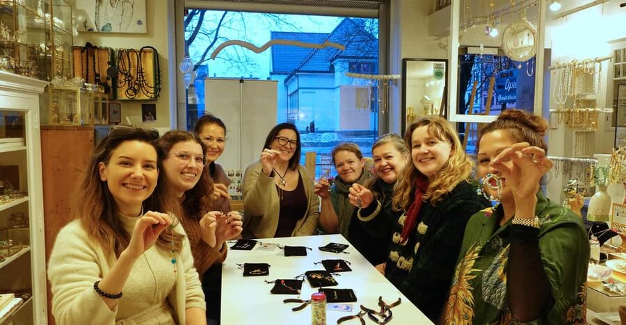 Maral Kunst : Jewelry Bar Experience (Jewelry Making) - A gallery tour before the tools come out