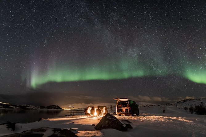 Minibus Northern Lights Chase with Photography from Tromsø - How the aurora chase actually works