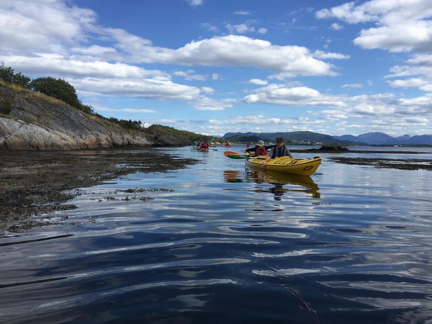 Molde - Guided kayak tour - Meeting at the adventure center beside Thon Hotel