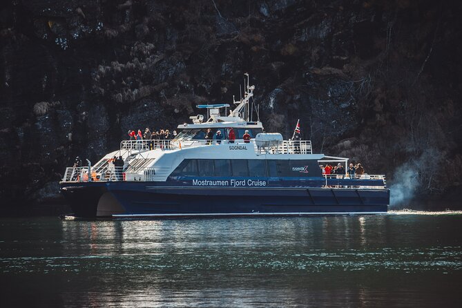 Mostraumen Fjord Cruise - the local operator - Choosing your seat and handling the weather