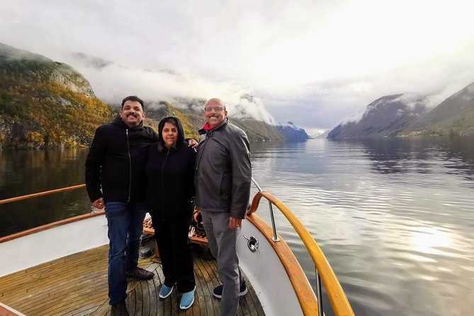 Mostraumen Private Pontoon Cruise - From your Bergen hotel to Molvik