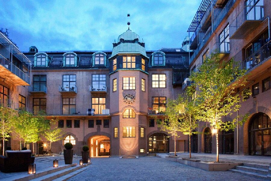 Myth and Legends Oslo Walking Tour - Akershus Fortress and Oslo’s uneasy past