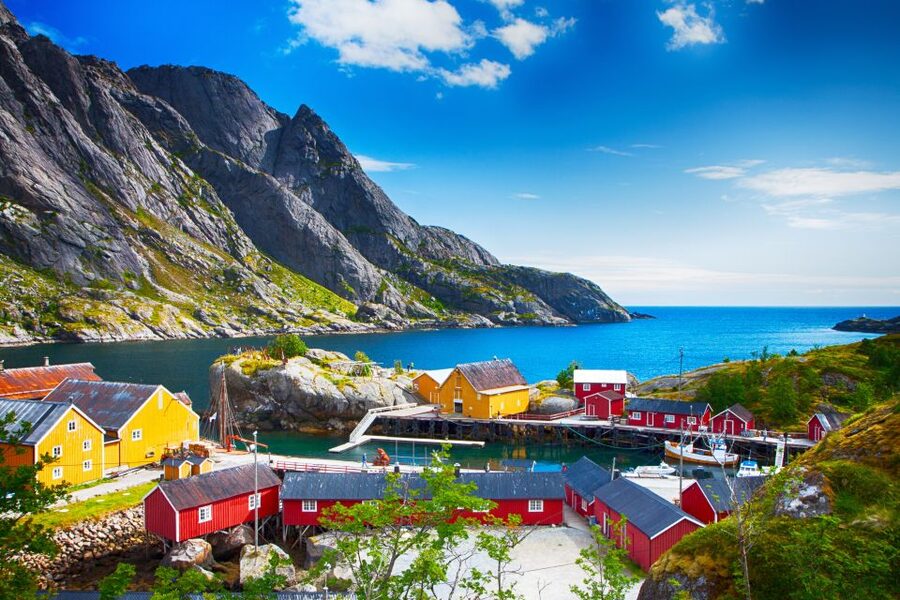 North Lofoten Top Highlights Photo Tour (Haukland) - Haukland Beach: a dramatic first frame