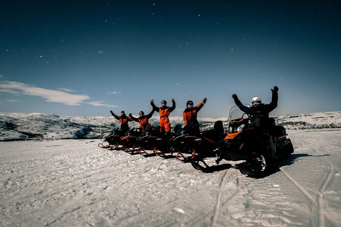 Northern Lights Adventure By Snowmobile - The old postal road toward Beskades