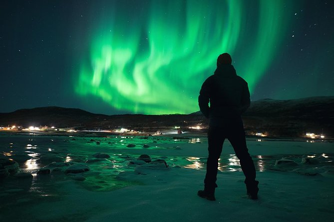 Northern Lights Big Bus Chase with Chasing Lights - Key points before you chase the aurora