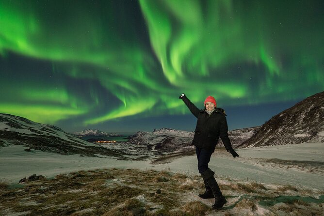 Northern Lights Chase with Photography from Tromsø - Big coach or intimate chase?