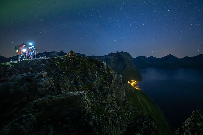 Northern Lights Expedition Tromsø - 6 people - Arctic Photo Guide - What the Toyota Land Cruiser means for your comfort
