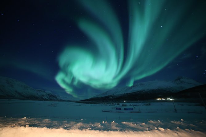 Northern lights photography tour - Fjords, Mountains, and Smaller Islands After Dark