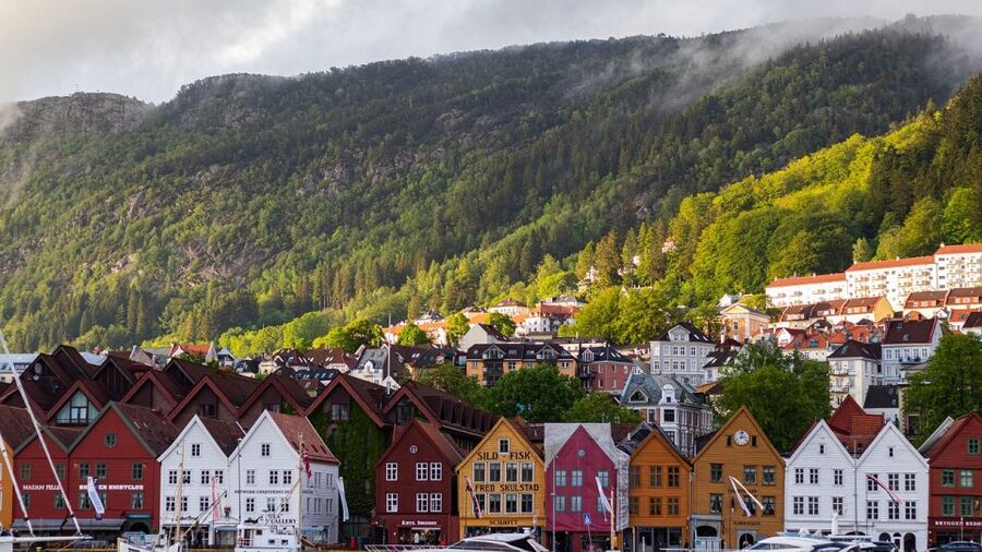 Norwegian Coastal Cities: Smartphone Audio Guide App - Tromsø, polar expeditions, and the Mack beer story