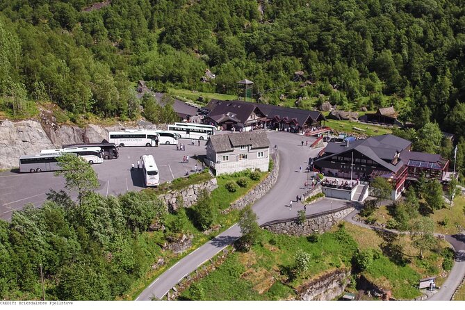 Olden 4 Hour Briksdal Glacier Tour in Briksdalsbreen - Key points to know before booking
