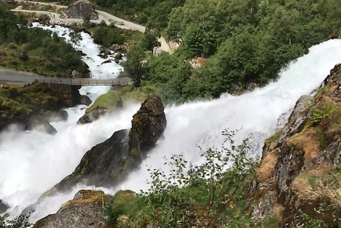 Olden 4 Hour Briksdal Glacier Tour in Briksdalsbreen - Guide quality and the English format