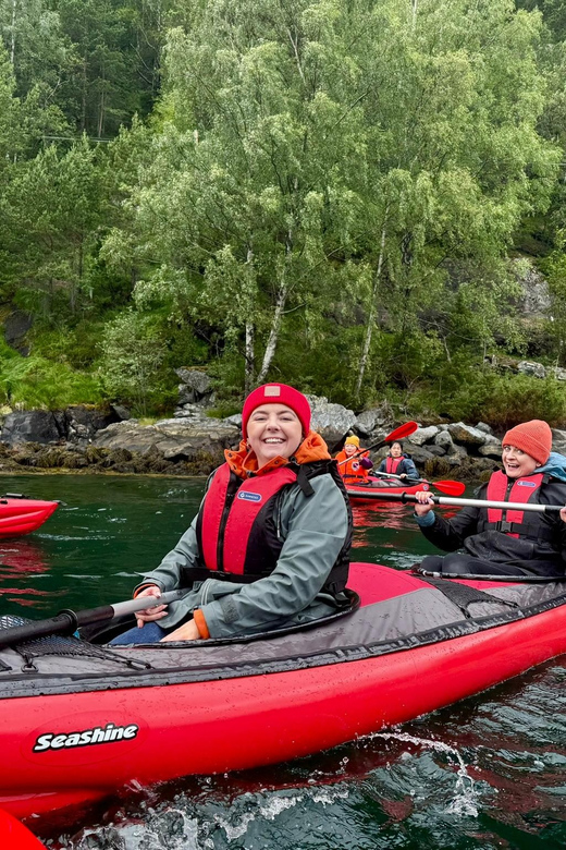 Olden: Experience Beginner-friendly Fjord Kayaking - Who will enjoy this Olden kayaking trip