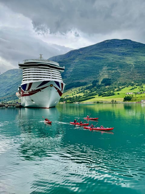 Olden: Experience Beginner-friendly Fjord Kayaking - Two hours on Nordfjord