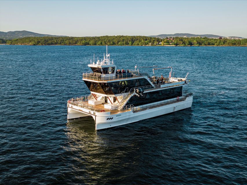 Oslo: 3-course Dinner Cruise in the Oslofjord - The Opera House from the water