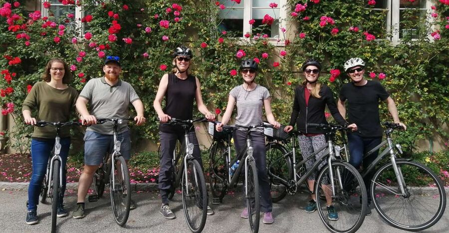 Oslo: 3-Hour Highlights Bike Tour - City Hall and the Nobel Peace Prize connection