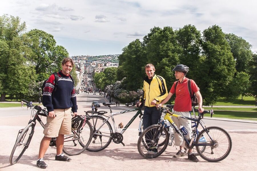 Oslo: 3-Hour Highlights Bike Tour - Tjuvholmen and the final return along the water