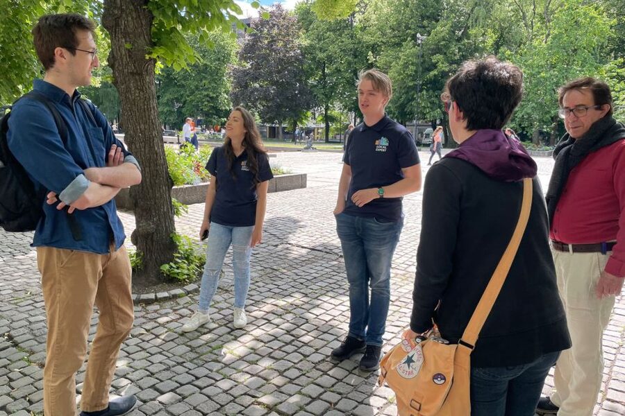 Oslo: Best of Oslo Walking Tour and Hop-on Hop-off Bus Tour - Starting at the University Aula